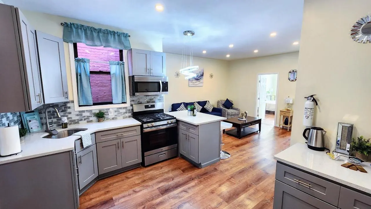 Elegant 4 Bedroom Nearjfk/Lga Airports & Resorts Casino New York 0*,  United States