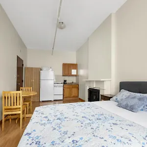  Albergue West 30th Street